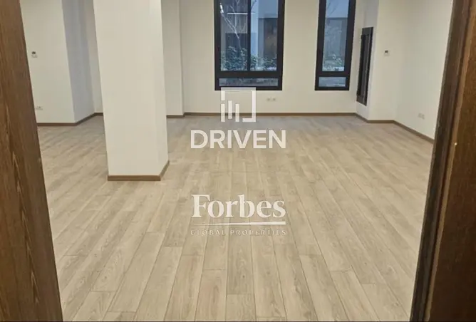113813565 - Property Image 3