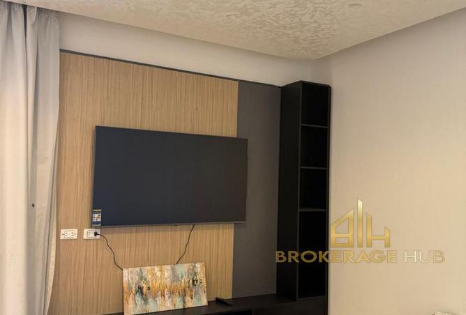 72718804 - Property Image 2