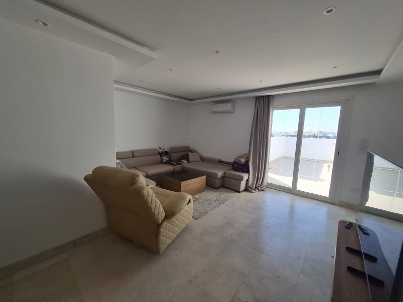2BR Penthouse | Prime Location | Mountain View thumbnail
