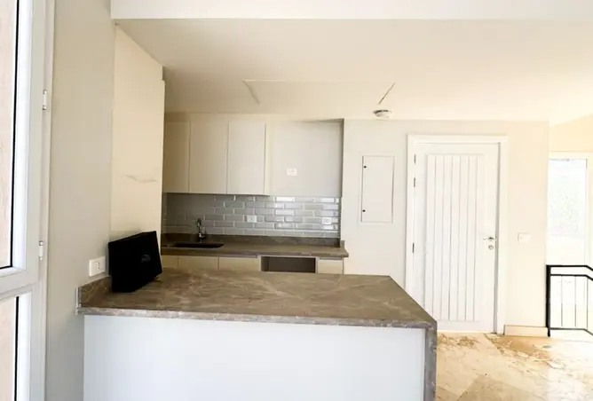 111894104 - Property Image 3