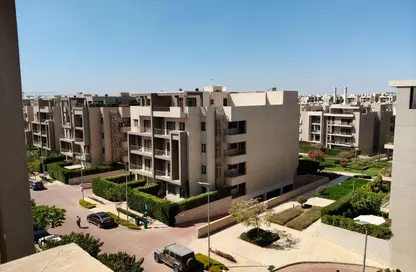 (بنتهاوس  (روف - 3 غرف نوم - 3 حمامات للبيع في ساحة الفيلا - فيفث سكوير - التجمع الخامس - مدينة القاهرة الجديدة - القاهرة