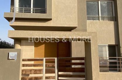 Villa - 3 Bedrooms - 4 Bathrooms for rent in Palm Hills WoodVille - Al Wahat Road - 6 October City - Giza