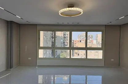Apartment - 3 Bedrooms - 3 Bathrooms for sale in Al Mesaha St. - Dokki - Giza Apartment - 3 Bedrooms - 3 Bathrooms for sale in Al Mesaha St. - Dokki - Giza
