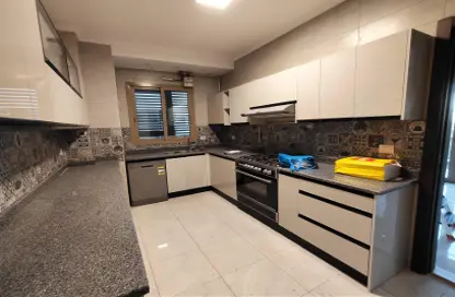 شقة - 4 غرف نوم - 4 حمامات للايجار في ايون - كمبوندات 6 أكتوبر - مدينة 6 أكتوبر - الجيزة