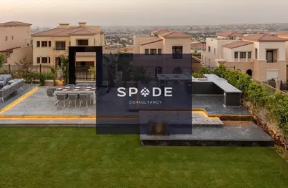 منزل مزدوج - 6 غرف نوم - 5 حمامات للبيع في ليفانا - اب تاون كايرو - المقطم - القاهرة