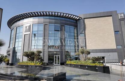 Retail - Studio - 1 Bathroom for rent in Hayati Residence - North Investors Area - New Cairo City - Cairo