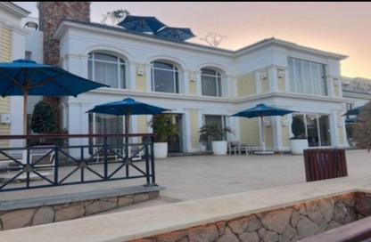 Apartment - 3 Bedrooms - 2 Bathrooms for sale in Mountain View iCity - 5th Settlement Compounds - The 5th Settlement - New Cairo City - Cairo