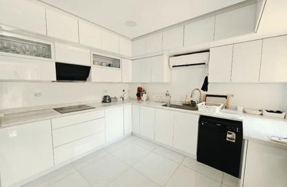 Apartment - 4 - 2 for sale in Stone Residence - 5th Settlement Compounds - The 5th Settlement - New Cairo City - Cairo