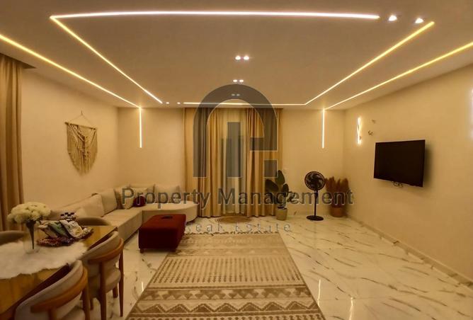 94104085 - Property Image 2