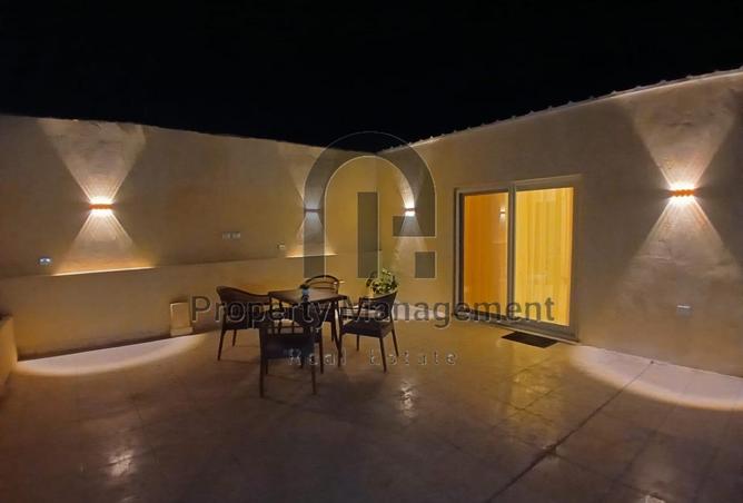 94104085 - Property Image 3