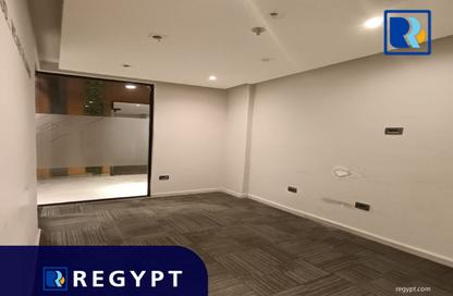 طابق كامل - استوديو - 4 حمامات للايجار في فى90 - شارع التسعين الشمالي - التجمع الخامس - مدينة القاهرة الجديدة - القاهرة