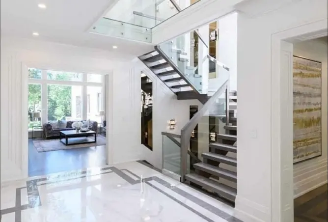 111022400 - Property Image 2