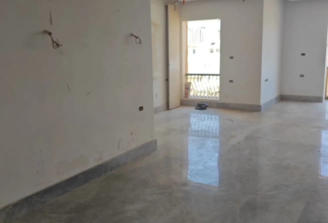 112163828 - Property Main Image