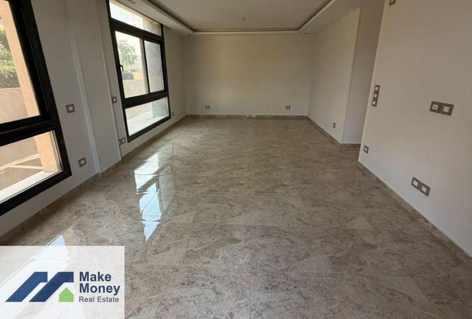 70374083 - صورة العقار 2