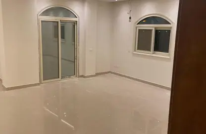 شقة - 3 غرف نوم - 3 حمامات للايجار في شارع علي السباعي - الياسمين 5 - الياسمين - مدينة القاهرة الجديدة - القاهرة