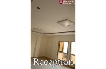 Apartment - 3 Bedrooms - 2 Bathrooms for sale in Bait Alwatan - The 5th Settlement - New Cairo City - Cairo
