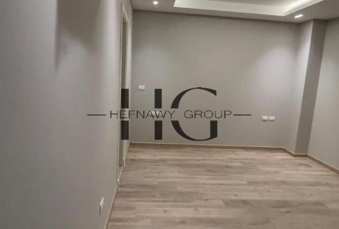 8604684 - Property Image 2