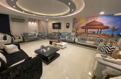 Duplex - 4 Bedrooms - 3 Bathrooms for sale in Gate 4 - Mena - Hadayek El Ahram - Giza