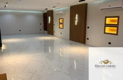 فيلا - 3 غرف نوم - 3 حمامات للايجار في ماونتن فيو اى سيتي - كمبوندات التجمع الخامس - التجمع الخامس - مدينة القاهرة الجديدة - القاهرة