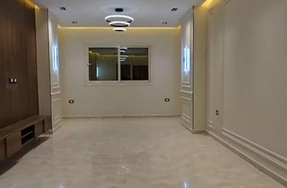 Apartment - 3 Bedrooms - 2 Bathrooms for rent in Al Khamayel city - Sheikh Zayed Compounds - Sheikh Zayed City - Giza