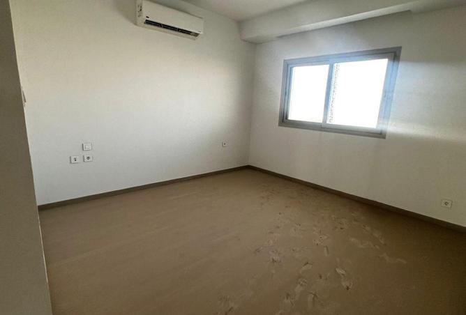 58001060 - Property Image 3