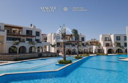 Chalet - 2 Bedrooms - 3 Bathrooms for sale in Makadi Heights - Makadi Orascom Resort - Makadi - Hurghada - Red Sea