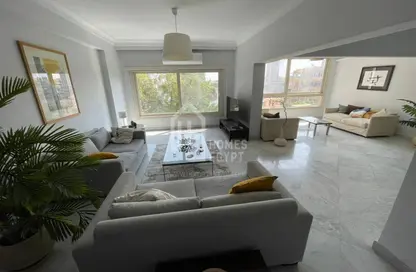 شقة - 3 غرف نوم - 3 حمامات للايجار في شارع محمد مظهر - الزمالك - القاهرة