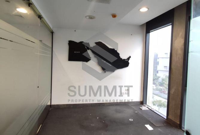 65151300 - Property Image 3