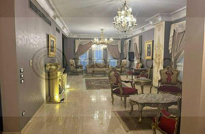 Villa - 4 - 4 for sale in Garden Residence - Hyde Park - New Cairo City - Cairo