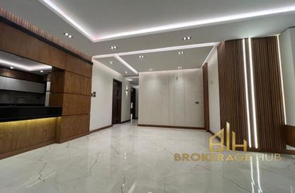 Apartment - 3 Bedrooms - 3 Bathrooms for rent in Galleria Moon Valley - South Investors Area - New Cairo City - Cairo Apartment - 3 Bedrooms - 3 Bathrooms for rent in Galleria Moon Valley - South Investors Area - New Cairo City - Cairo