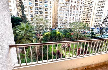 Apartment - 2 Bedrooms - 2 Bathrooms for rent in Garden City Smouha St. - Smouha - Hay Sharq - Alexandria