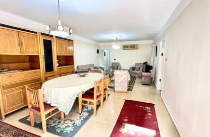 Apartment - 2 Bedrooms - 2 Bathrooms for rent in Garden City Smouha St. - Smouha - Hay Sharq - Alexandria