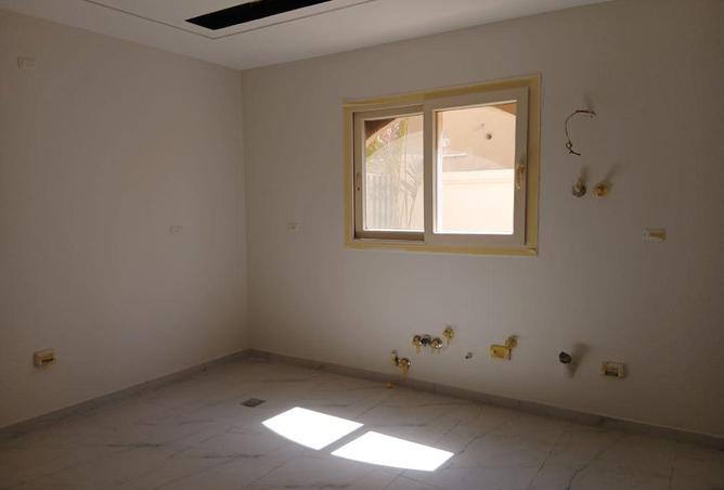 81833320 - Property Image 2