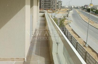 شقة - 3 - 3 للبيع في كمبوند البروج - كمبوندات الشروق - مدينة الشروق - القاهرة