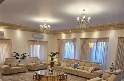 Apartment - 5 Bedrooms - 3 Bathrooms for rent in Area B - Ganoob El Acadimia - New Cairo City - Cairo