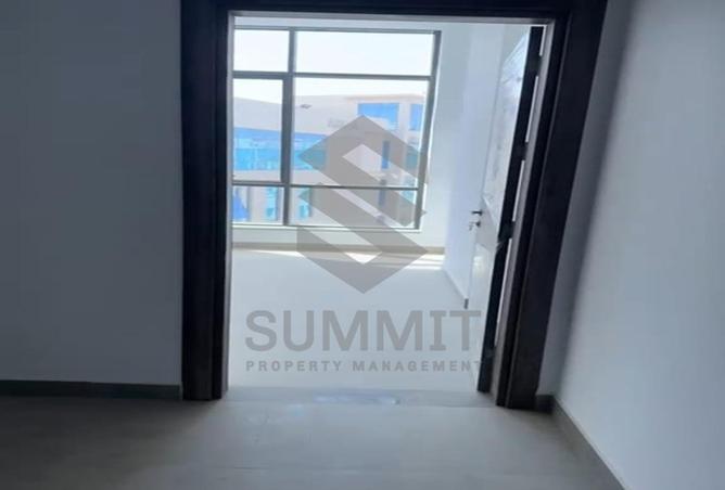 98828105 - Property Image 2