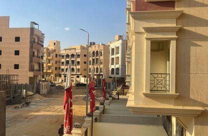 Apartment - 4 Bedrooms - 3 Bathrooms for sale in El Lotus - New Cairo City - Cairo
