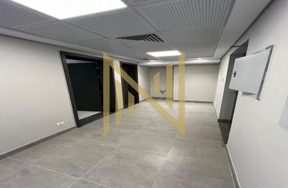 عيادة - 2 غرف نوم - 1 حمام للبيع في نيو جيزة - طريق مصر اسكندرية الصحراوي - مدينة 6 أكتوبر - الجيزة