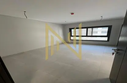 عيادة - 2 غرف نوم - 1 حمام للبيع في نيو جيزة - طريق مصر اسكندرية الصحراوي - مدينة 6 أكتوبر - الجيزة