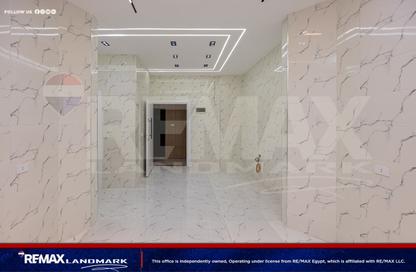 Office Space - Studio - 3 Bathrooms for sale in Al Kornish Square - Sporting - Hay Sharq - Alexandria