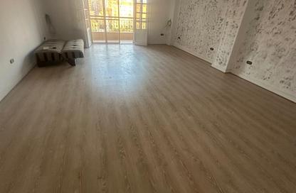 Apartment - 3 Bedrooms - 2 Bathrooms for rent in Street 15 - Maadi - Hay El Maadi - Cairo