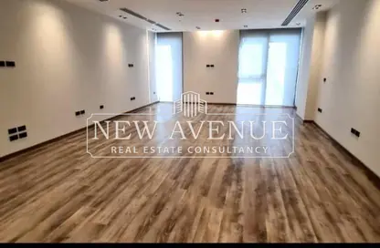 مساحات مكتبية - غرفة نوم للايجار في هايد بارك سنترال - التجمع السادس - مدينة القاهرة الجديدة - القاهرة