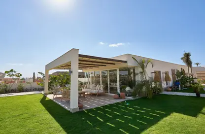 فيلا - 7 غرف نوم - 7 حمامات للبيع في بيت البحر - سيدي حنيش - الساحل الشمالي