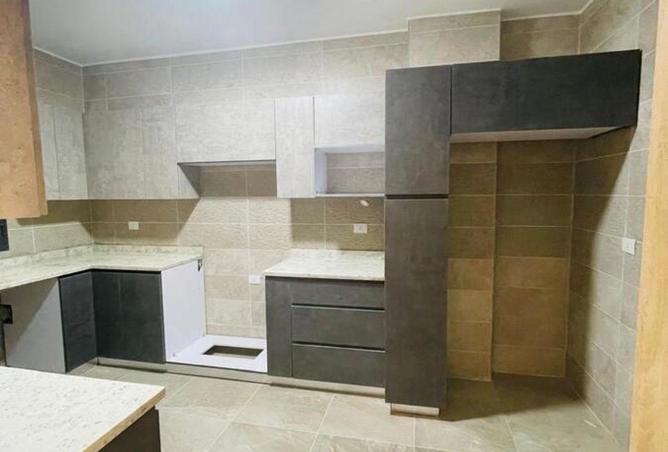 71642000 - Property Image 3