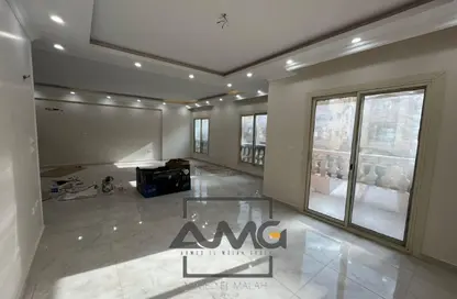 Apartment - 5 Bedrooms - 3 Bathrooms for rent in South Lotus - El Lotus - New Cairo City - Cairo