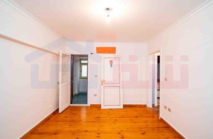 Apartment - 3 Bedrooms - 2 Bathrooms for sale in Laurent - Hay Sharq - Alexandria