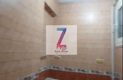 Apartment - 2 Bedrooms - 1 Bathroom for sale in Al Nasr St. - Smouha - Hay Sharq - Alexandria