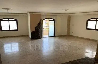 شقة - 3 غرف نوم - 2 حمامات للبيع في الحي الرابع - التجمع الخامس - مدينة القاهرة الجديدة - القاهرة