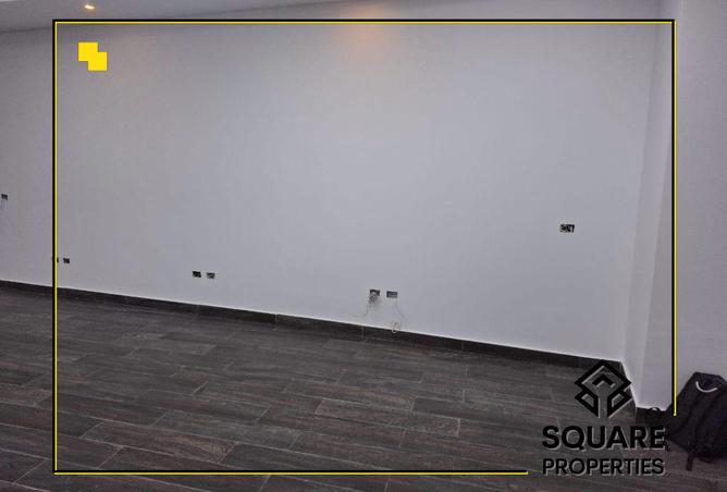 99112840 - Property Image 3
