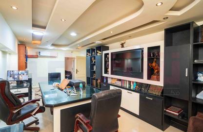 Office Space - Studio - 1 Bathroom for sale in Al Nasr Square - El Mansheya - Hay El Gomrok - Alexandria